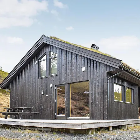 Feriehus Beautiful In With Wifi Skare (More og Romsdal)